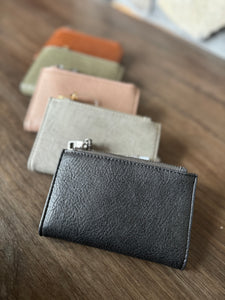RFID zip-top wallet