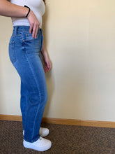 Load image into Gallery viewer, classic medium wash high rise straight jeans