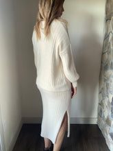 Load image into Gallery viewer, soft ivory ribbed midi skirt