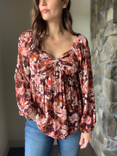 Load image into Gallery viewer, burgundy floral twist front top