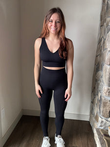 black mesh insert sports bra + leggings set