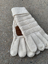 Load image into Gallery viewer, cc touch screen compatible gloves | 7 colors