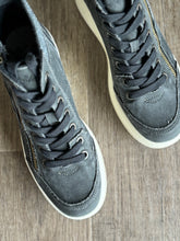 Load image into Gallery viewer, blowfish washed black wedge sneaker