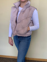 Load image into Gallery viewer, ash rose textured puffer vest