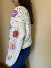 Load image into Gallery viewer, chunky knit daisy rainbow sweater