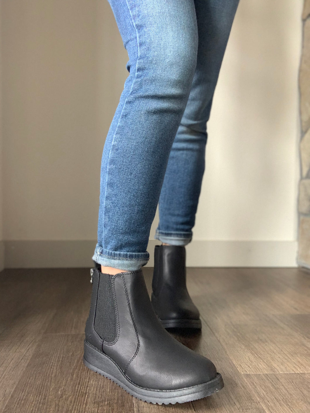 blowfish black chelsea boot with wedge