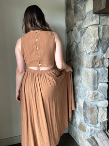 brown sugarloaf button back midi dress