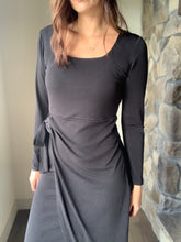 Load image into Gallery viewer, black square neck wrap midi dress