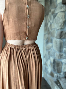 brown sugarloaf button back midi dress