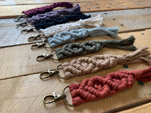 Load image into Gallery viewer, macrame keychain | 8 colors