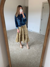 Load image into Gallery viewer, antique gold print midi skirt