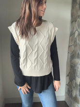 Load image into Gallery viewer, ken cable knit cream sweater vest