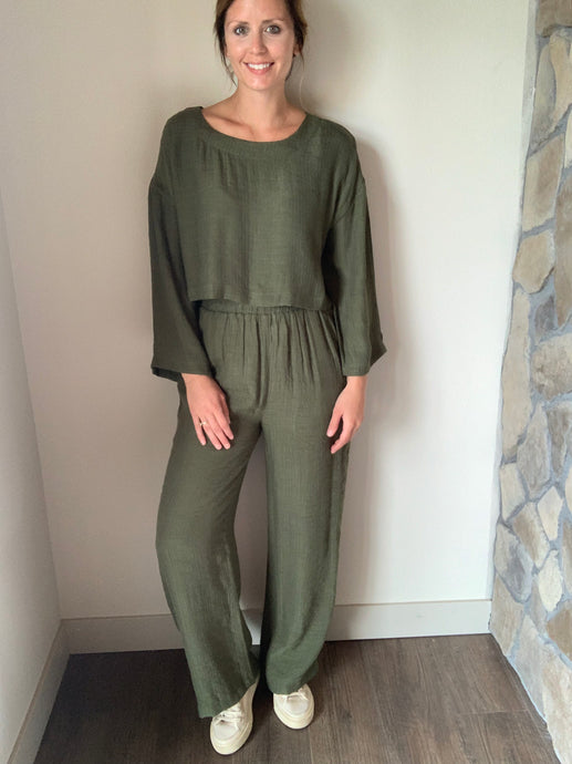 olive lightweight cropped blouse