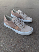 Load image into Gallery viewer, blowfish neutral suede sneaker