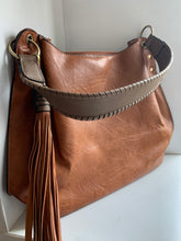 Load image into Gallery viewer, hobo bag with whipstitch handle | 2 colors
