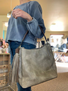 hobo bag with whipstitch handle | 2 colors