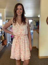 Load image into Gallery viewer, blush+ivory print dress